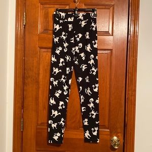 Runway Ready Black Leggings w/ White Cats Halloween Print